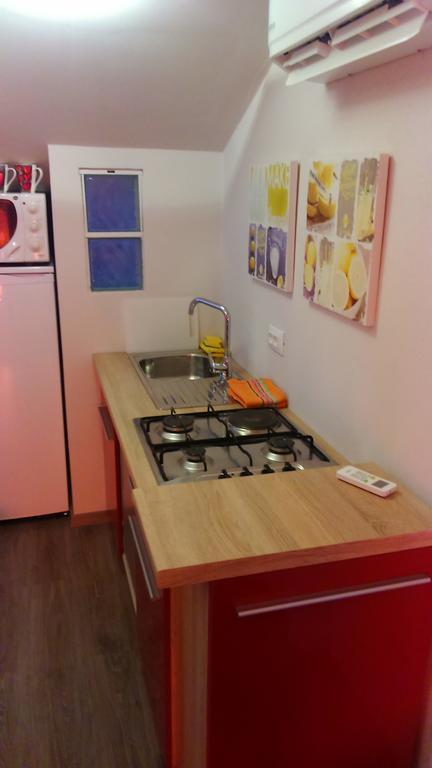 Orange Cube Apartment Rijeka Exterior photo