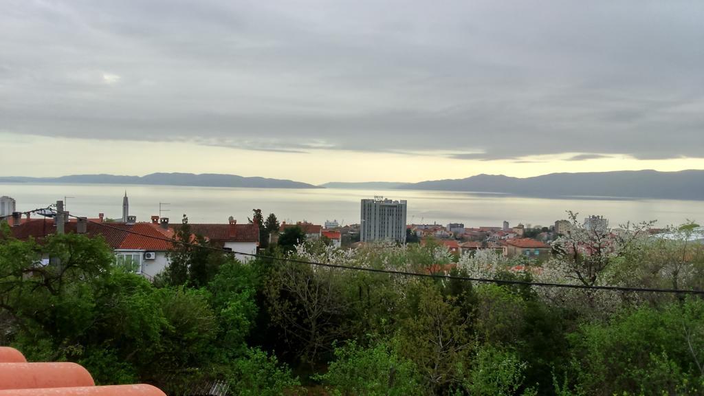 Orange Cube Apartment Rijeka Exterior photo